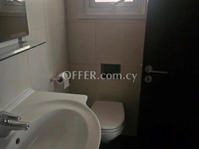 Modern 3 Bedroom Apartment  in a Very Good Location In Strovolos