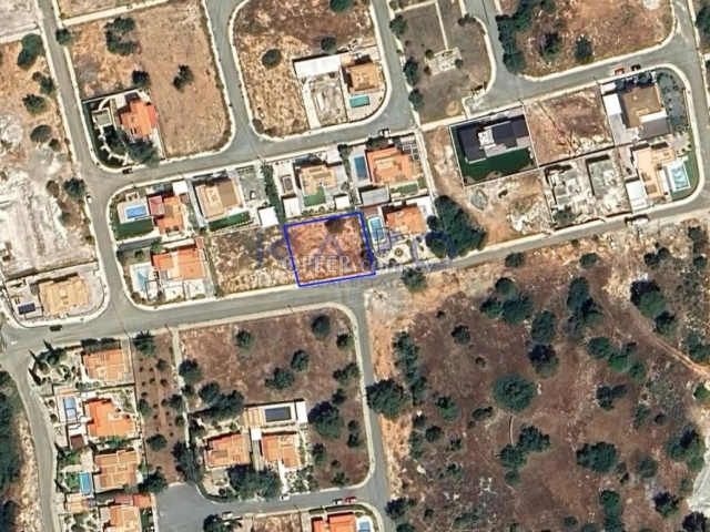 For Sale Large 743 m2 Plot in Zanakia