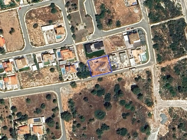 Large Building Plot for Sale in Zanakia Village