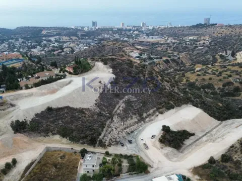 Large Building Plot for Sale in Agios Tychonas