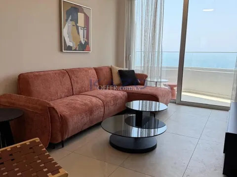 Modern Seafront Apartment in Vibrant Neapolis Area