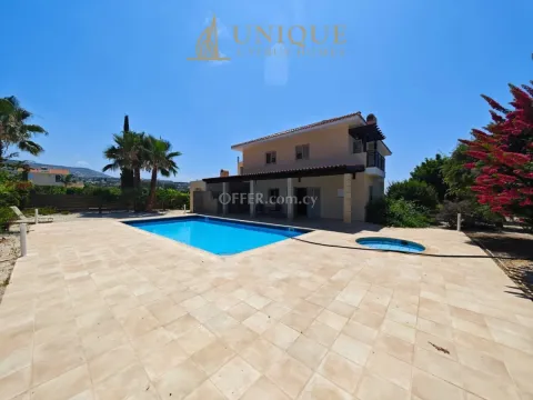 Villa for rent in Pafos Sea Caves