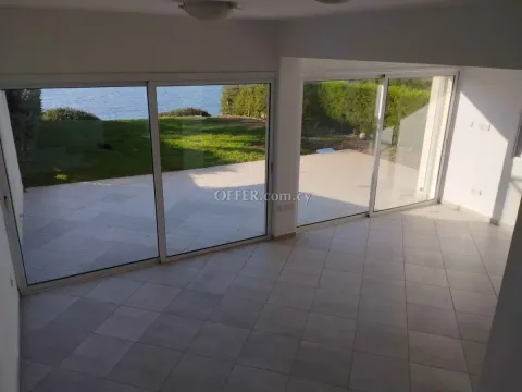 3 Bed Semi-Detached House for rent in Governor's Beach, Limassol