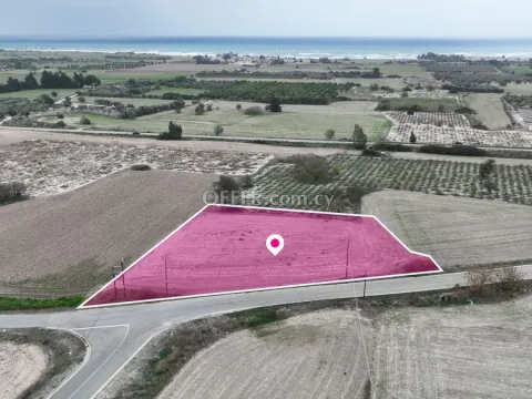 Residential field in Mazotos Larnaca