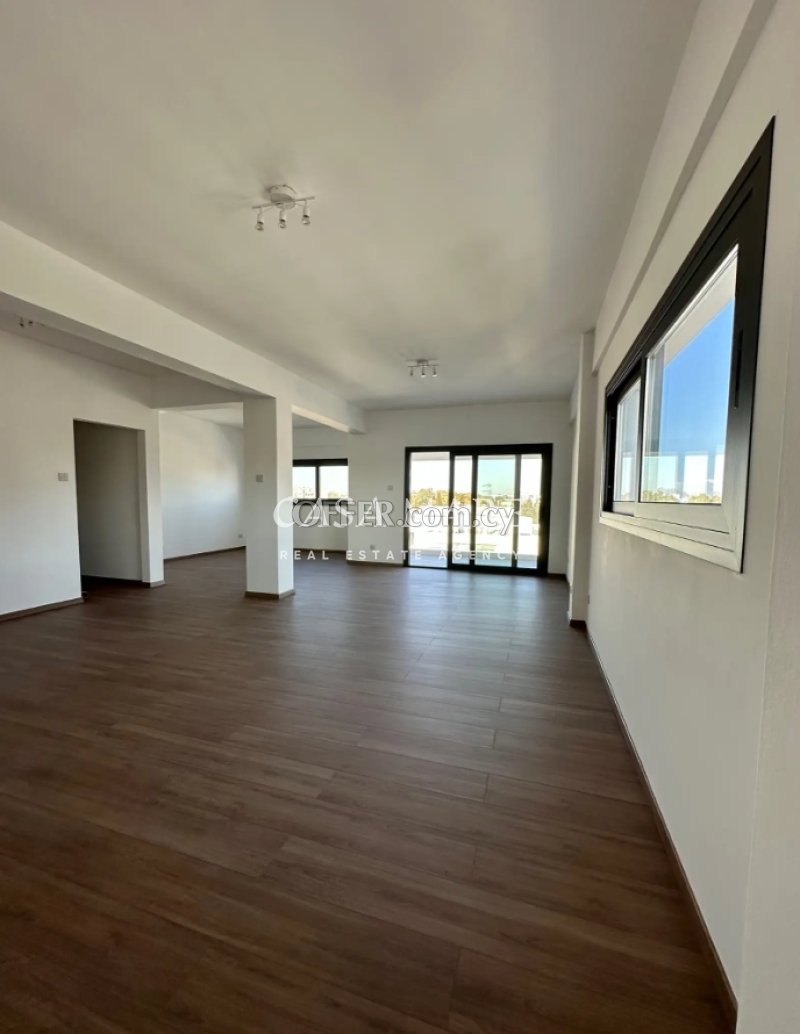 3 Bedrooms Apartment in Nicosia - Agioi Omologites - 1