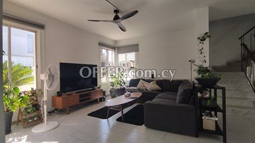  Beautiful 3-Bedroom House in Excellent Condition – Prime Location Nea