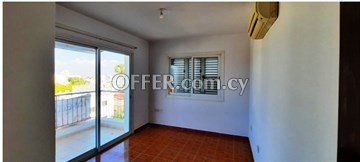  a 2 Bedroom Renovated Apartment in Kaimakli, Nicosia