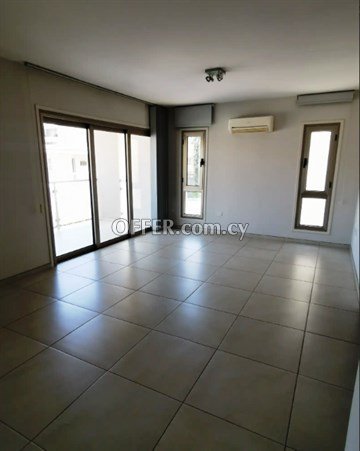  Modern 2-Bedroom Apartment in a Prime Location in Acropolis, Strovolo