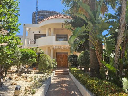 Charming Family Home Just 5 Minutes Walk from the Beach