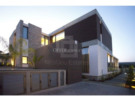 Modern luxury 4 bedroom villa plus maid s studio in Erimi village Limassol