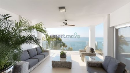 4 Bedroom Luxury Beachfront Apartment