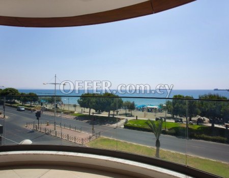 3 Bedroom super spacious beachfront apartment