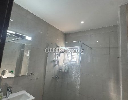 2 Bedroom Fully Renovated, Fully Furnished apartment. Molos Area. (photo 2)