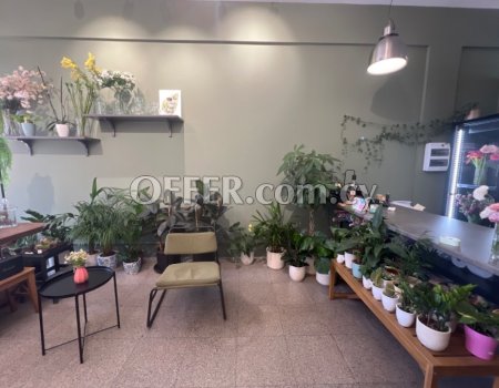 Flower shop for sale ПРОДАЕТСЯ ЦВЕТОЧНЫЙ МАГАЗИН (photo 2)