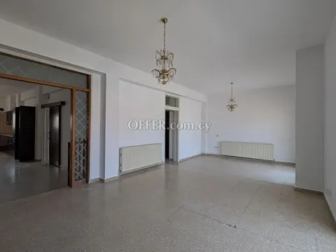 Ground floor house and a shop located in Kornos Larnaca - 2