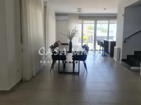 4 bedrooms House in Egkomi - Main Photo
