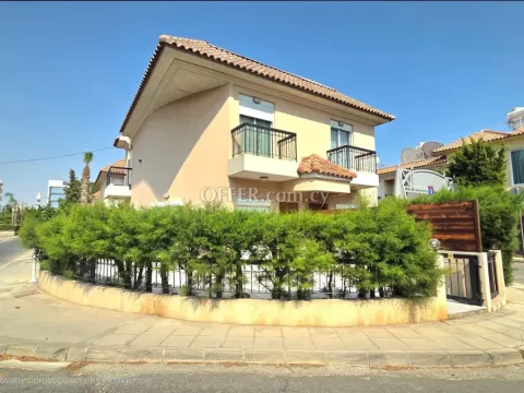 2 Bed Semi-Detached House for rent in Potamos Germasogeias, Limassol - Main Photo