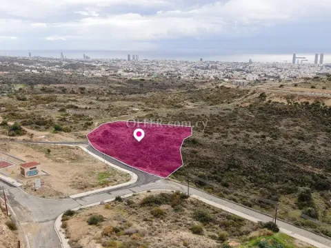 Share Residential Field Mesa Geitonia Municipality Limassol - Main Photo