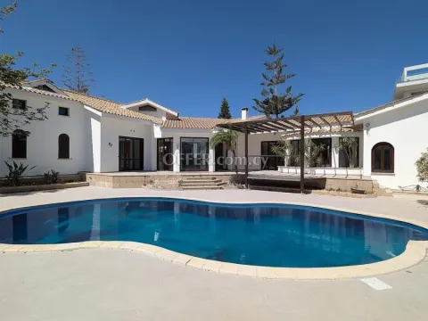 Exceptional Bungalow in the Prestigious Krassas Area Aradippou Larnaca - Main Photo