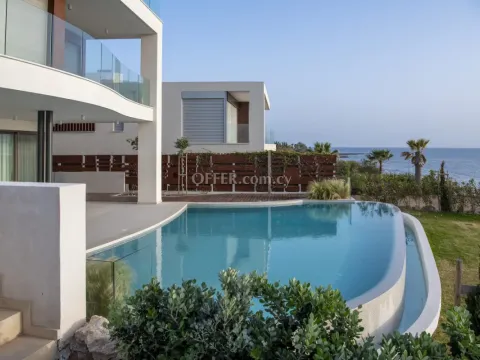 6 bed house for sale in Chloraka Pafos - Main Photo