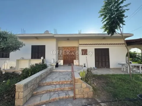 3 Bed Bungalow for sale in Chlorakas, Paphos - Main Photo
