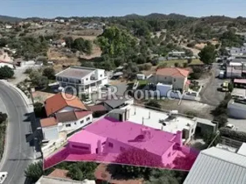 Ground floor house and a shop located in Kornos, Larnaca - Main Photo