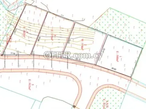 Under Division Plot Of 580 Sq.m   In Archangelos, Nicosia