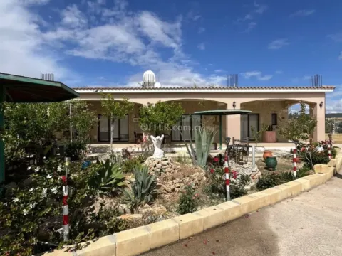 Modern Three Bedroom Bungalow in Peaceful Choletria Village - Main Photo