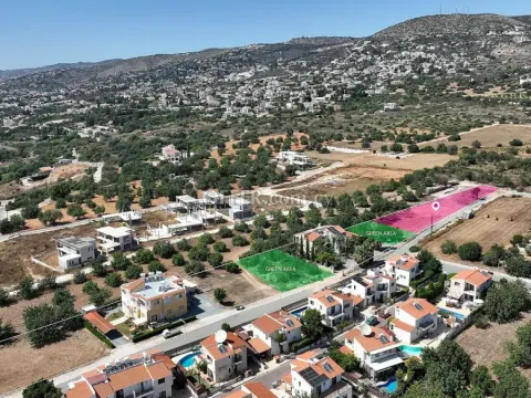 Distributed share of Residential Field Tremithousa Paphos - 4