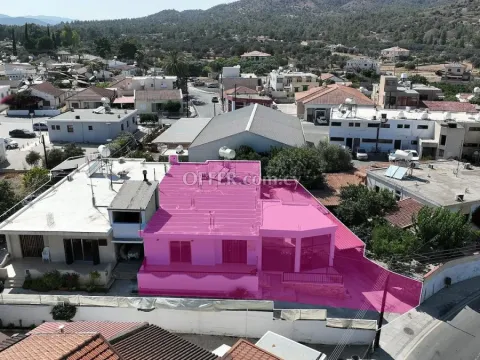 Ground floor house and a shop located in Kornos Larnaca - 9