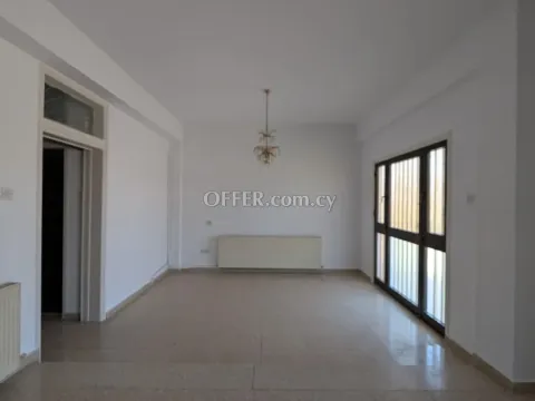 Ground floor house and a shop located in Kornos Larnaca - 6