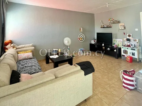 Semi-Detached House with 2 bedrooms is now available for Sale in Strovolos area. - Main Photo