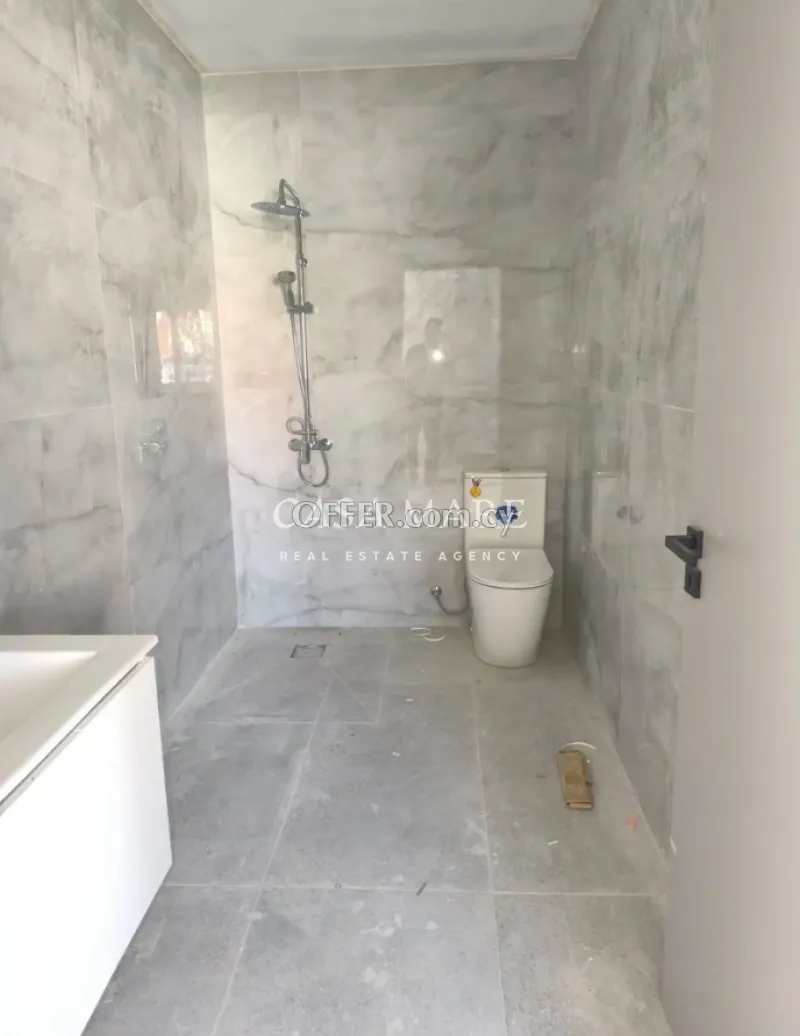 2 Bedroom Apartment with Roof Garden in Lakatamia - 2