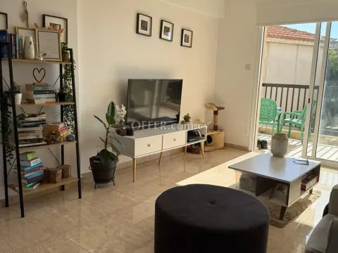 2 Bed Apartment for rent in Kissonerga, Paphos - Main Photo