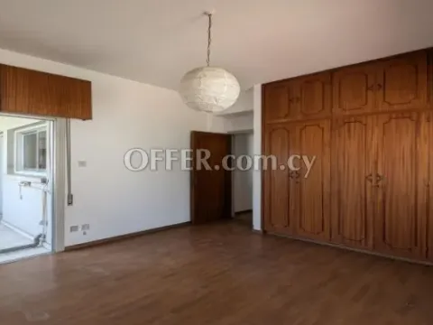 New For Sale €170,000 Apartment 3 bedrooms, Whole Floor Egkomi Nicosia - Main Photo