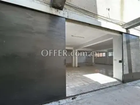Warehouse/store 300 sq.m. In A Prime location in Sopaz area - Main Photo