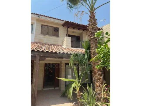 Three Bedroom plus Attic Maisonette for Rent in Engomi Nicosia - Main Photo