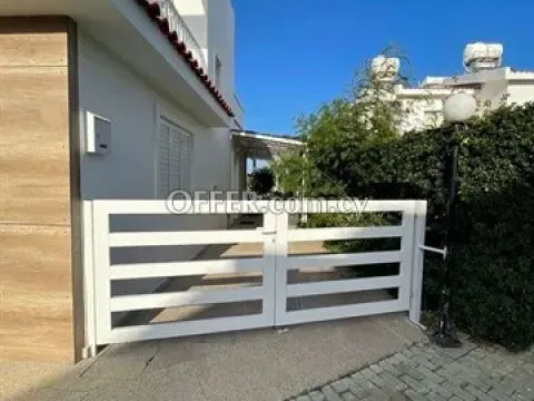 Seaview 2 Bedroom House  In Pervolia, Larnaka - Main Photo