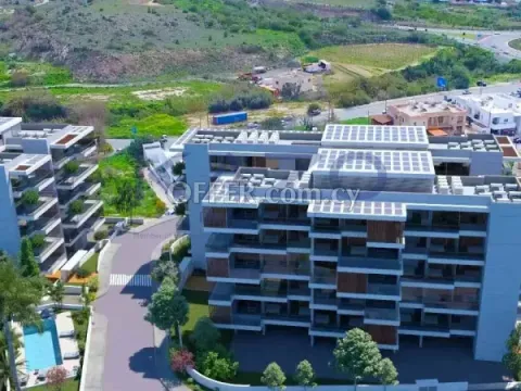 Spacious Two Bedroom Apartment in Quiet Anavargos Area - 11