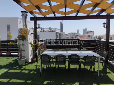 ???? For Rent – 3 Bedroom Apartment with Roof Garden – Agia Zoni, Limassol Description: Spacious and modern 3-bedroom apartment located on the 3rd floor in the sought-after area of - Main Photo