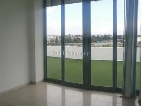 Καινούργιο Ενοικιάζεται €3,000 Γραφείο Στρόβολος Λευκωσία - Main Photo