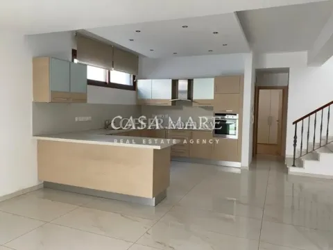 Semi-detached 5 Bedroom House in Egkomi, Nicosia - Main Photo