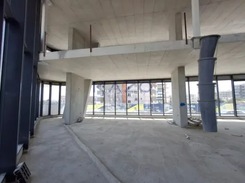 Spacious Ground Floor with Mezzanine Office in Agios Athanasios - 12