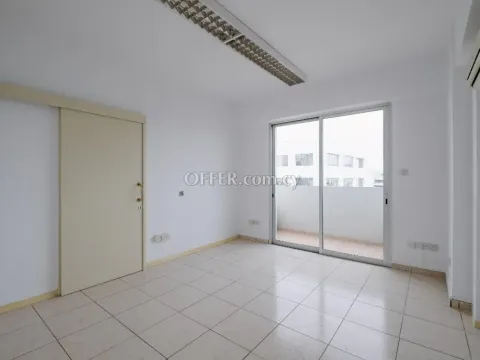 Commercial (Office) in Agios Antonios, Nicosia for Sale - 7