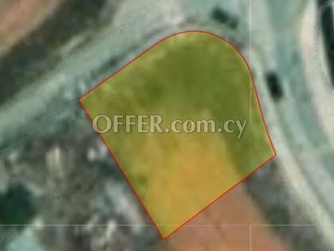 For Sale, Corner Residential Plot in Kokkinotrimithia - Main Photo