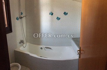 Luxury 4 En-Suite Bedroom House  Or  With Swimming Pool In Latsia Clos