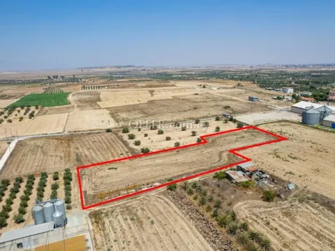 Residential field in Athienou Larnaca - Main Photo