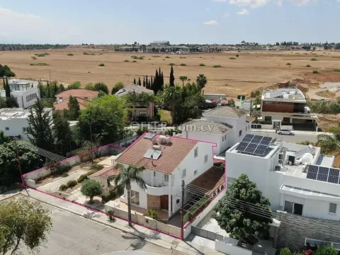 Four bedroom house with attic in Lakatamia Nicosia. - Main Photo
