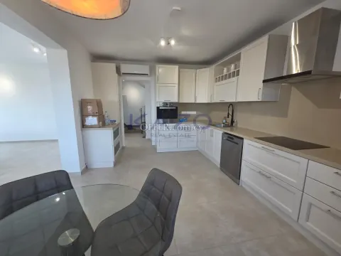 For Rent Three Bedroom House with Pool in Lush Germasoyeia - 6