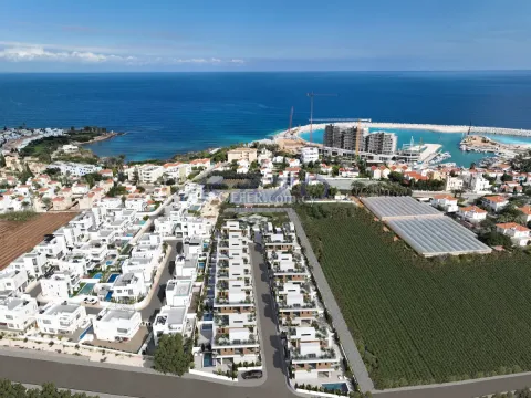 Modern Seafront Villa with Pool in Paralimni - 2